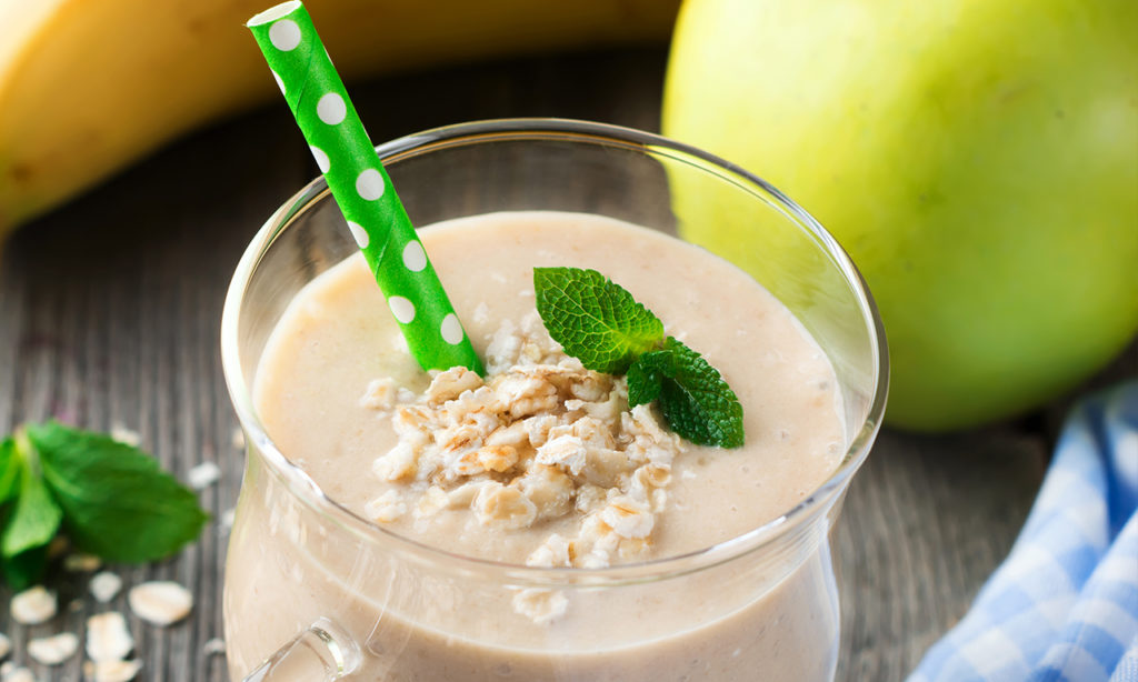 Licuado de avena con manzana