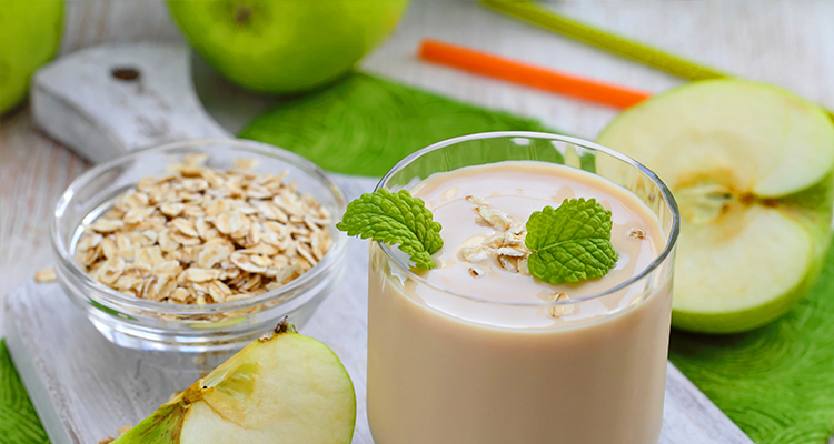 Licuado de avena con manzana